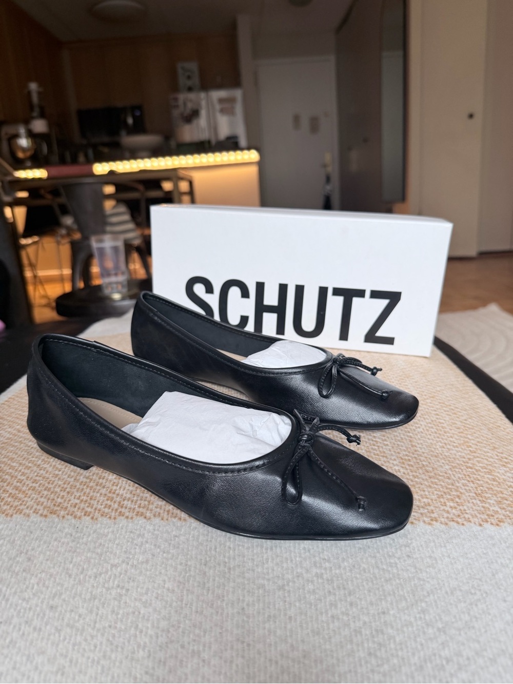SCHUTZ Black Leather Bow-Trim Ballet Flats